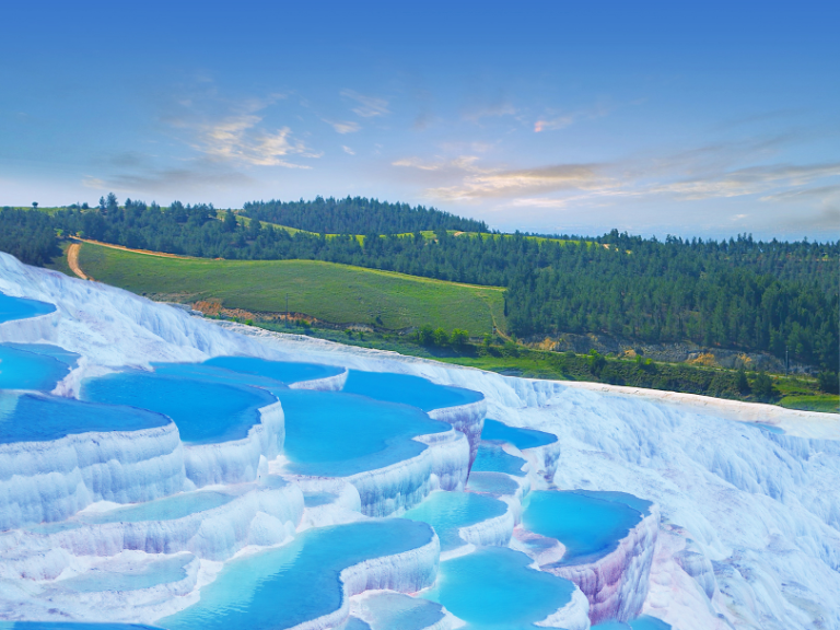 Pamukkale-Thermal-Springs-Turkey-Tranquility-Wellness-Tourism