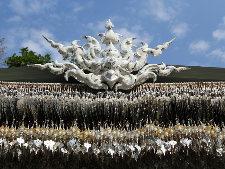 Wat-Rong-Khun-the-White-Temple