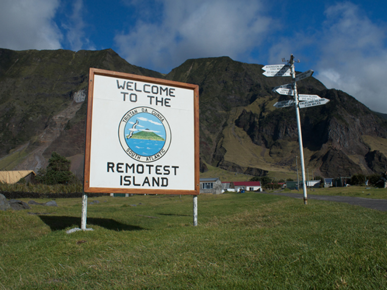 Tristan-da-Cunha-is-home-to-numerous-species-of-birds